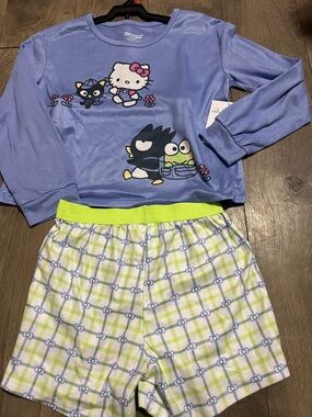 Hello Kitty Pajama Set Size Medium (7-8) New